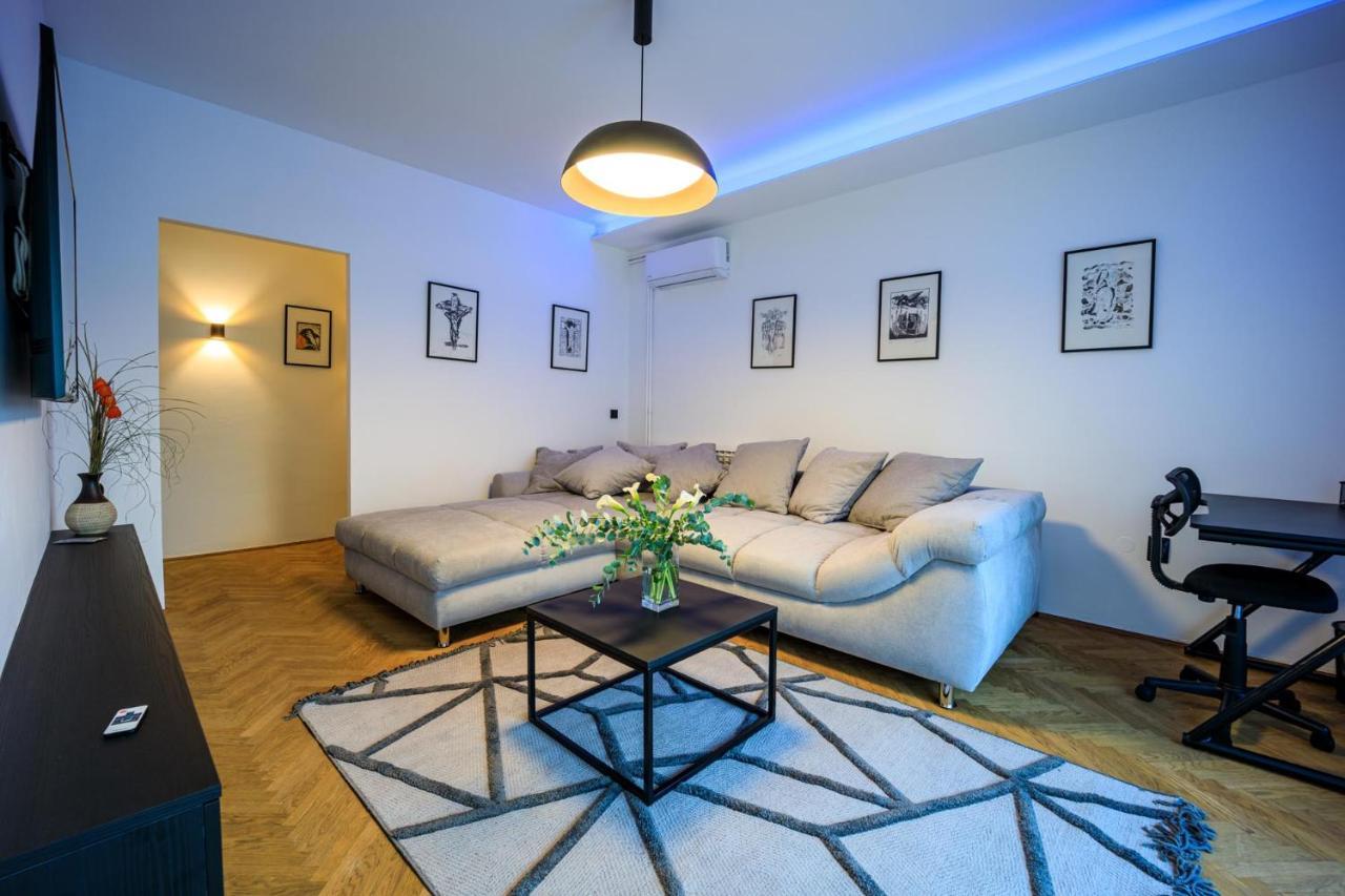 Villa Aljmaš Zewnętrze zdjęcie